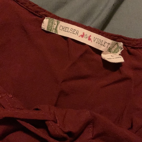 Chelsea & Violet flowy blouse size large - Picture 2 of 3